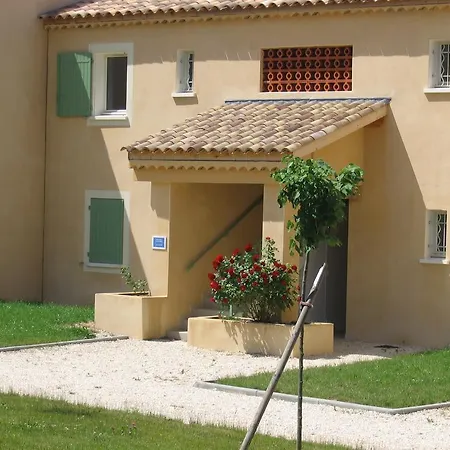 Apartmanhotel Hameau Des Sources 3*